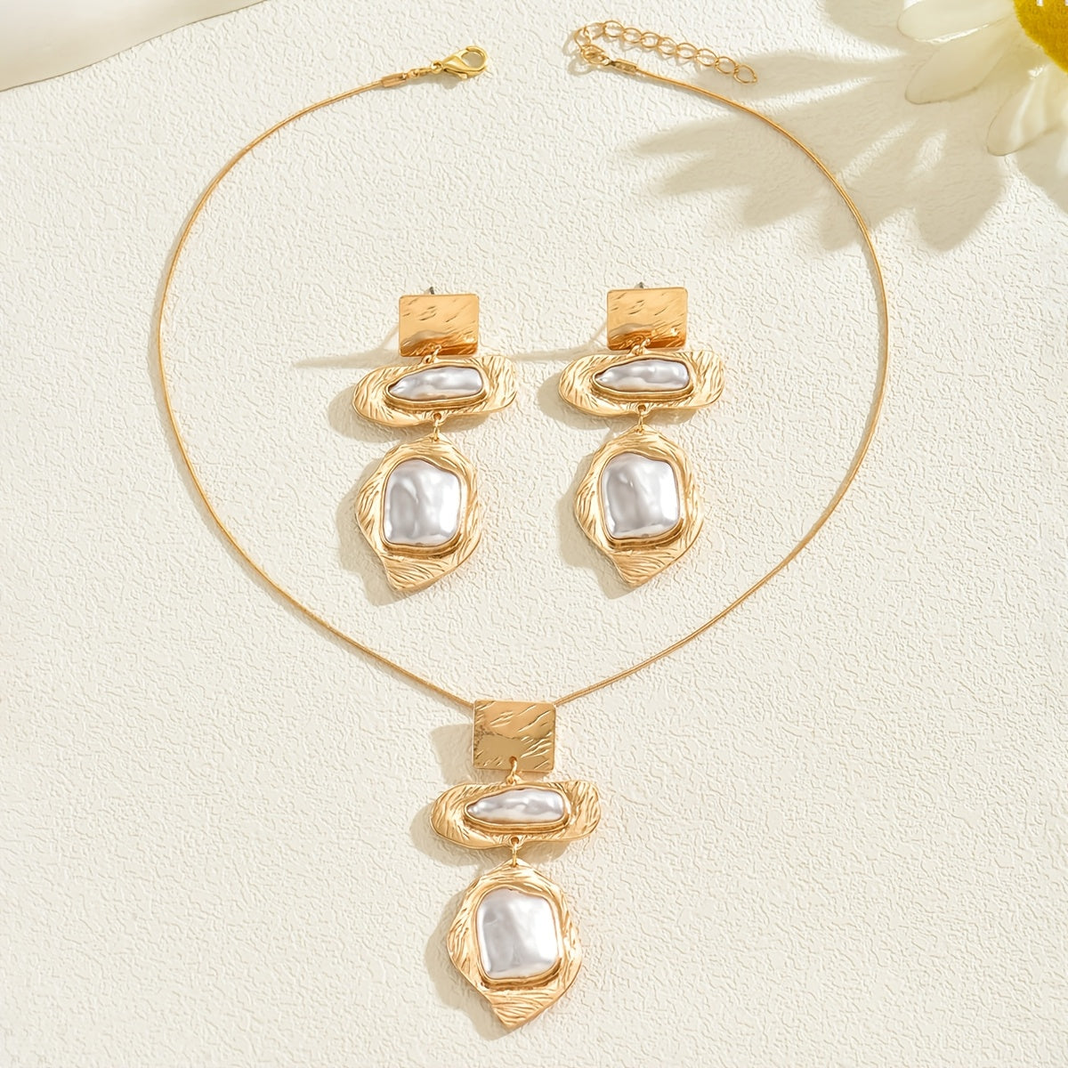 Elegant Irregular Pearl Gold Set