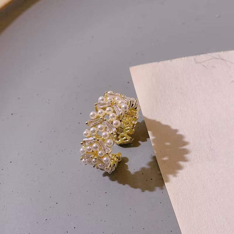 Elegant Pearl Leaf Ring