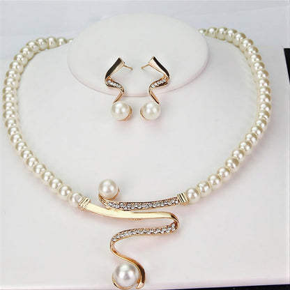Elegant Twisted Pearl Necklace Set