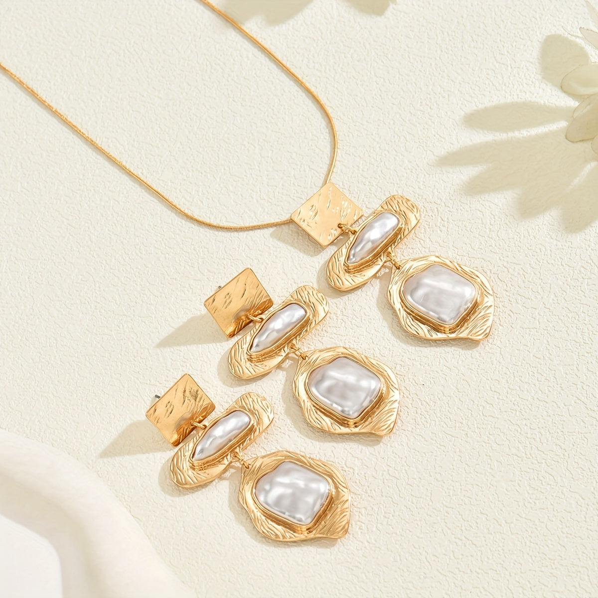 Elegant Irregular Pearl Gold Set