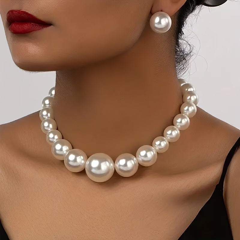 Timeless Vintage Pearl Necklace Set