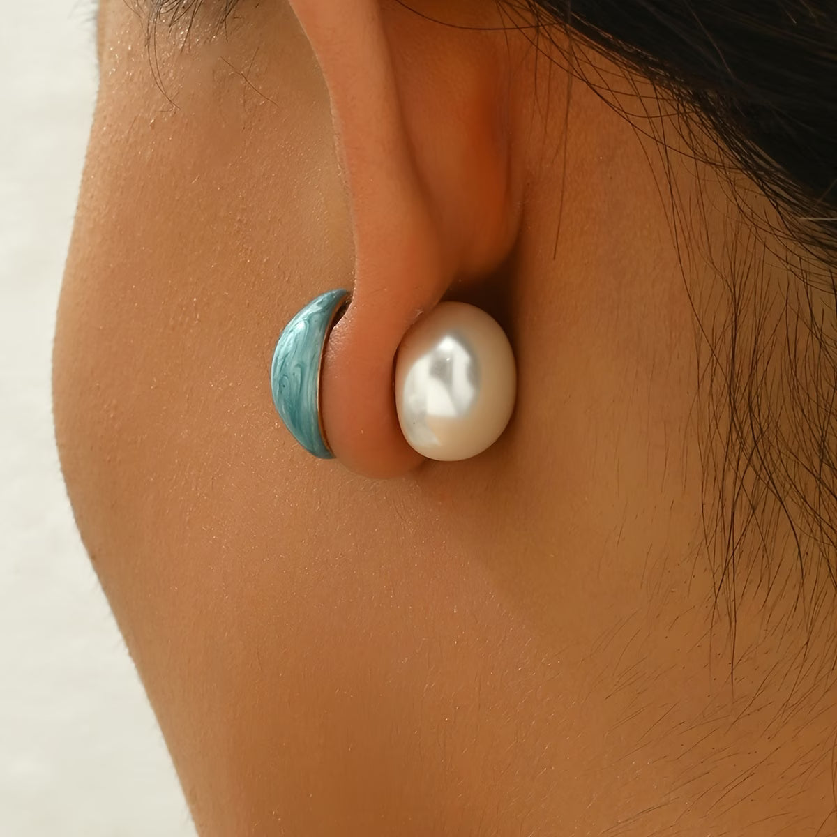 Elegant Pearl Turquoise Stud Earrings