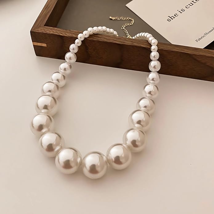 Timeless Vintage Pearl Necklace Set