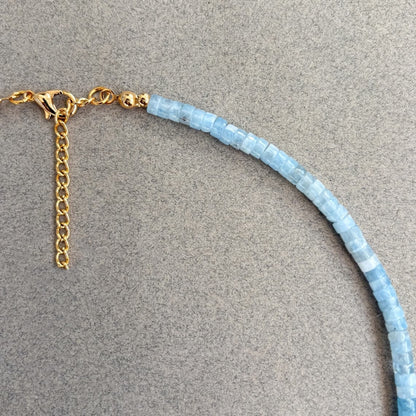 Elegant Aquamarine Pearl Necklace