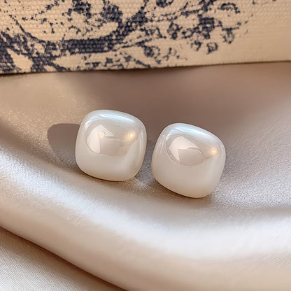 Elegant Square Pearl Earrings