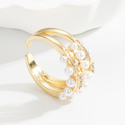 Elegant Pearl and Zirconia Ring