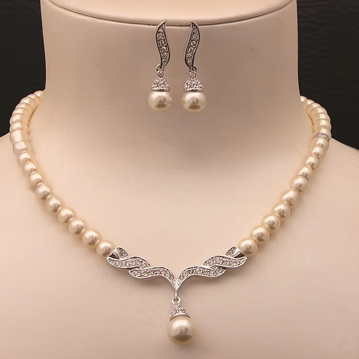 Elegant Pearl Leaf Jewelry Set