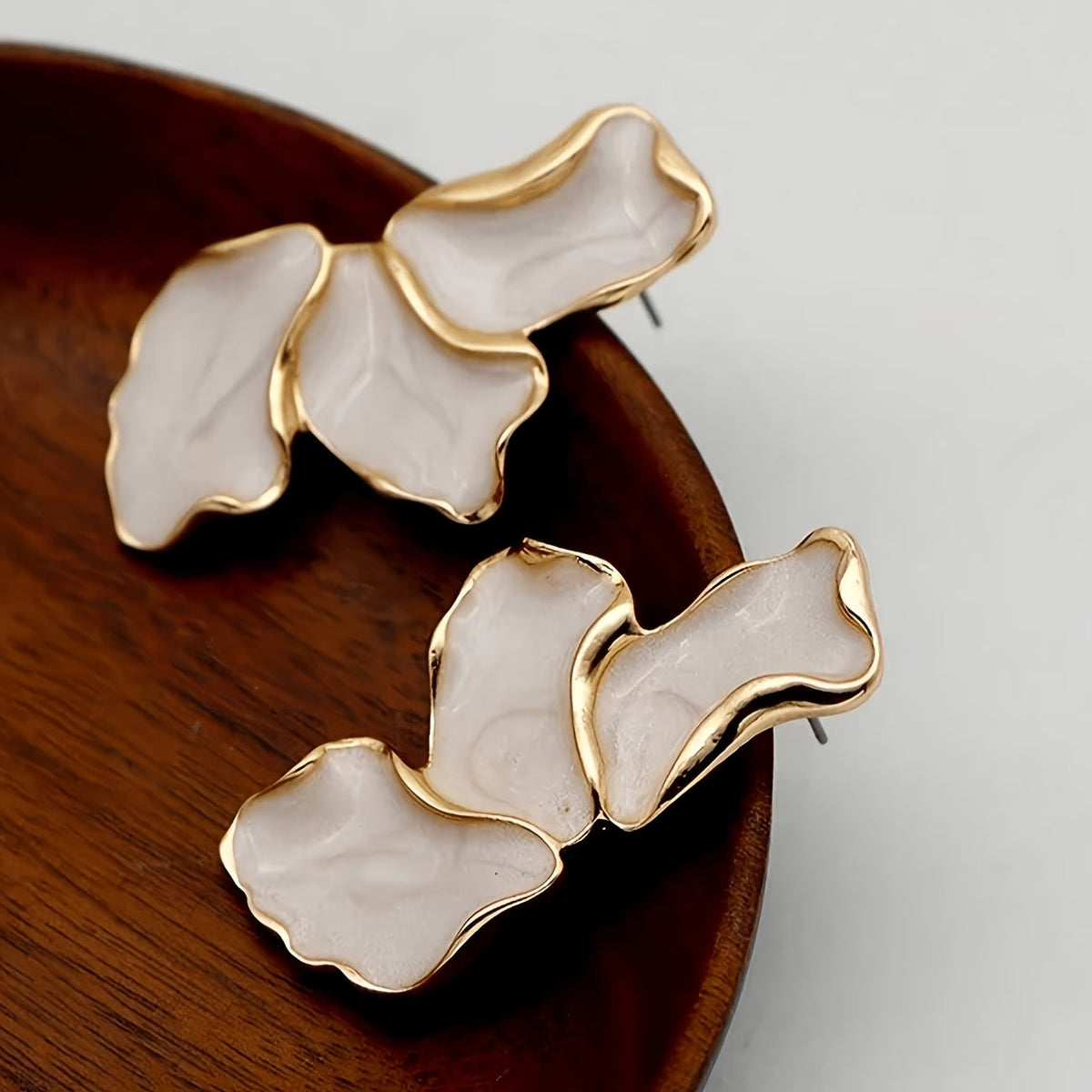 Elegant Pearl Flower Petal Earrings