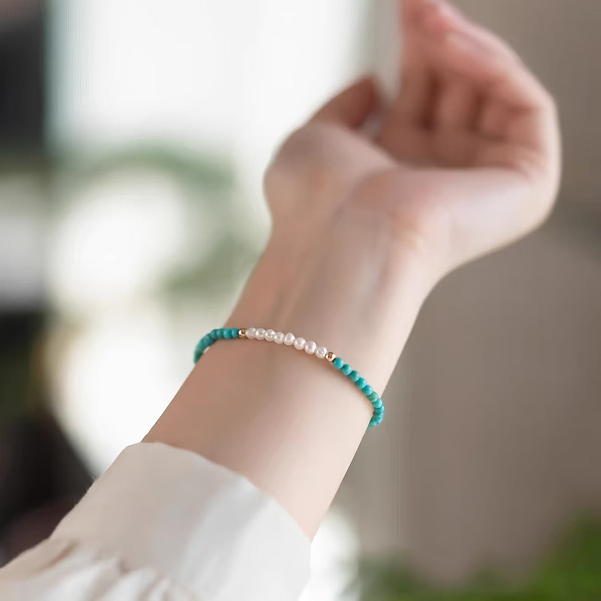 Elegant Turquoise Pearl Bracelet