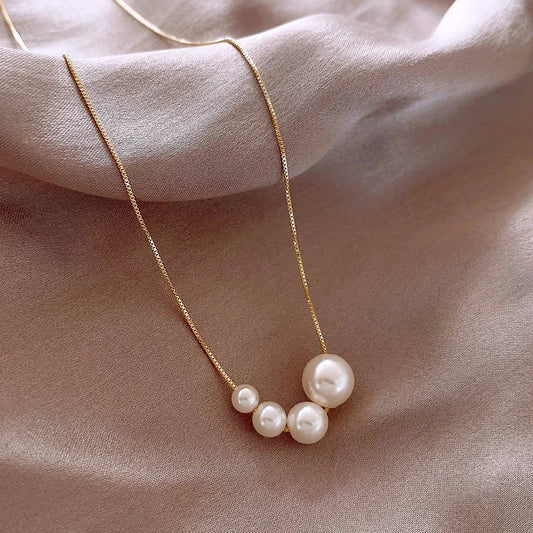Elegant Pearl Cluster Necklace