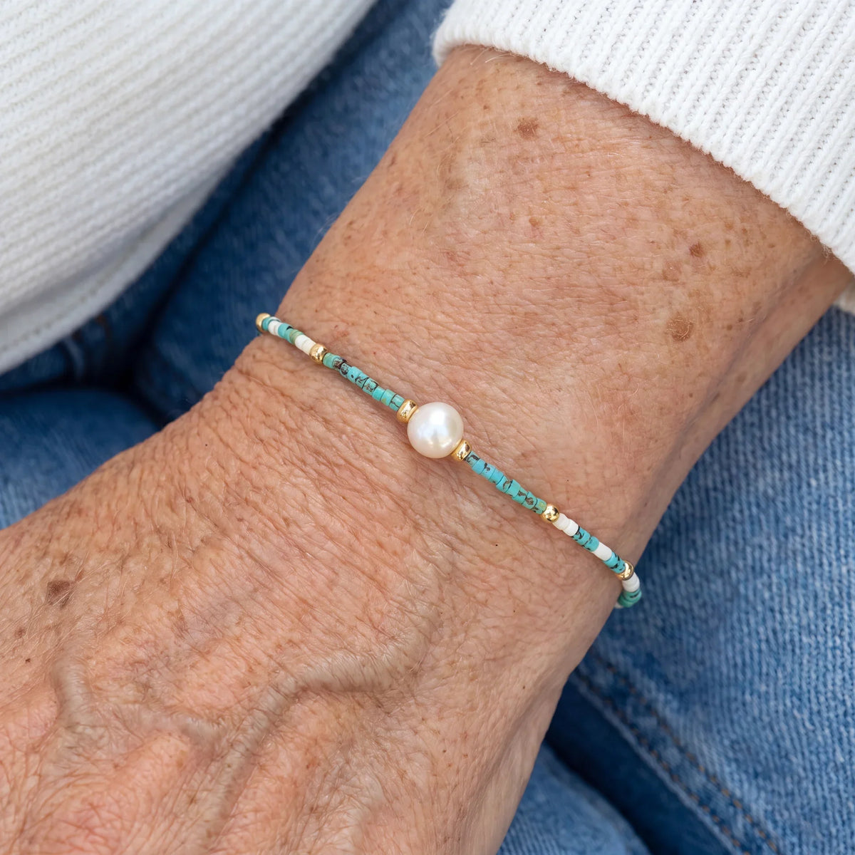 Elegant Turquoise Pearl Bracelet