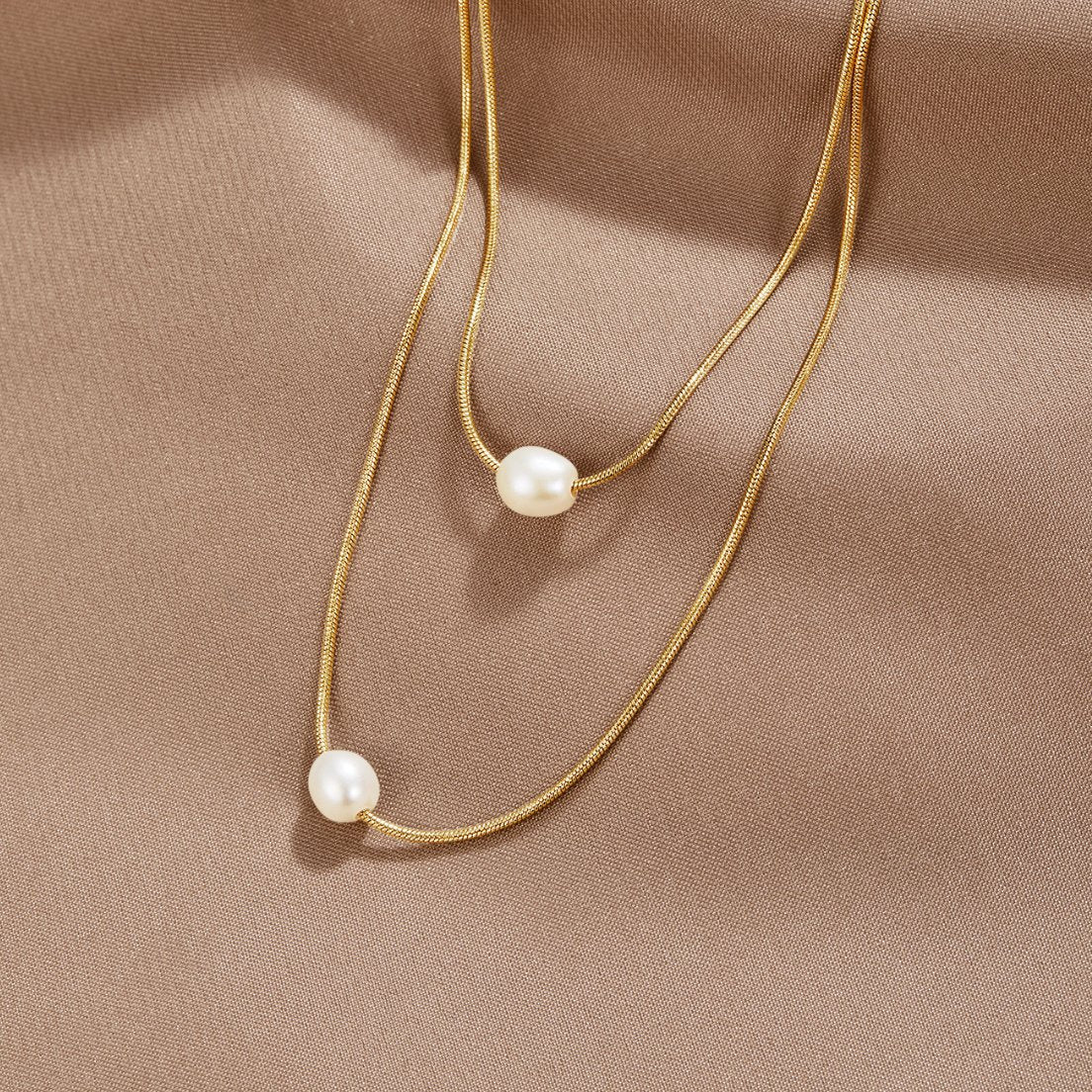 Elegant Layered Pearl Necklace